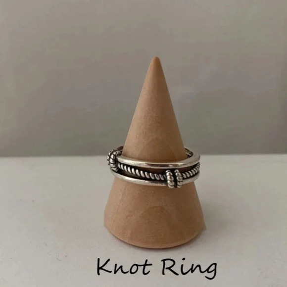 Minimalist 925 Sterling Silver Dainty Minimalist Heart Link Knot Twist Ring - Picture 8 of 8